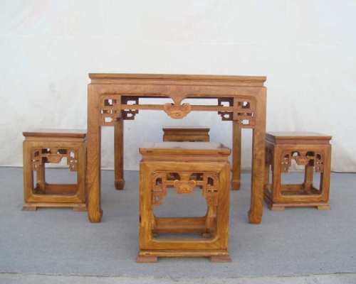 方桌|table