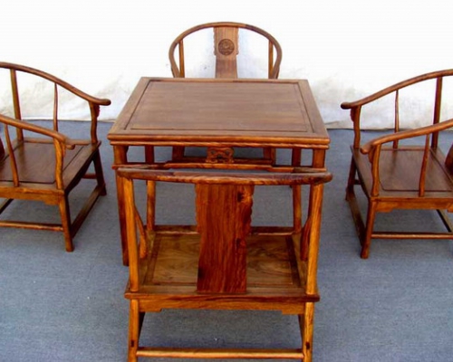 方桌|table