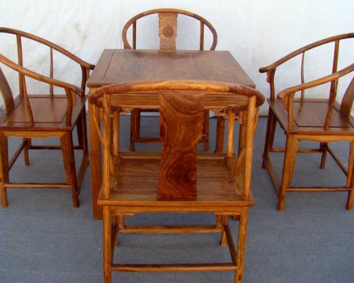 方桌|table