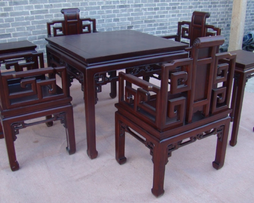 八仙桌