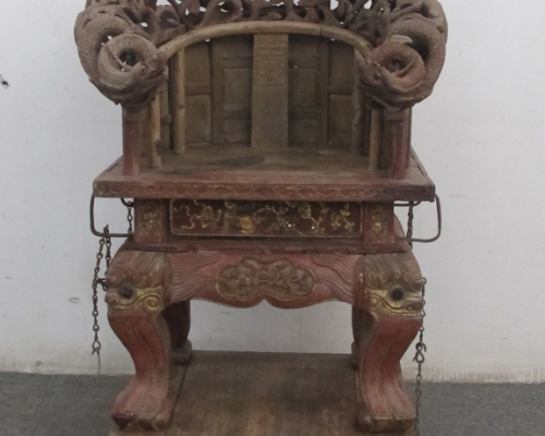 龙椅