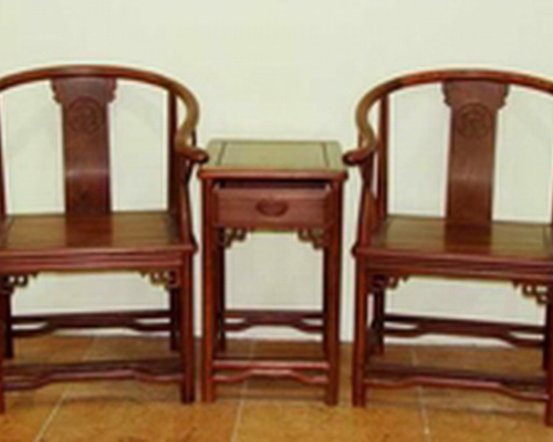 圈椅带几|Round-backed armchair