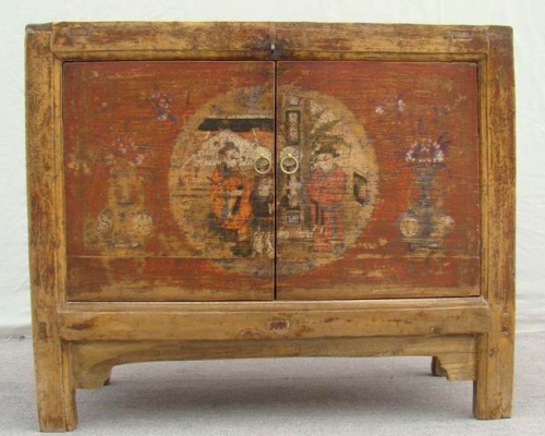 描彩二门柜painted chest