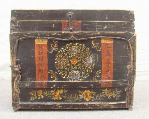 描彩小货箱|painted trunk