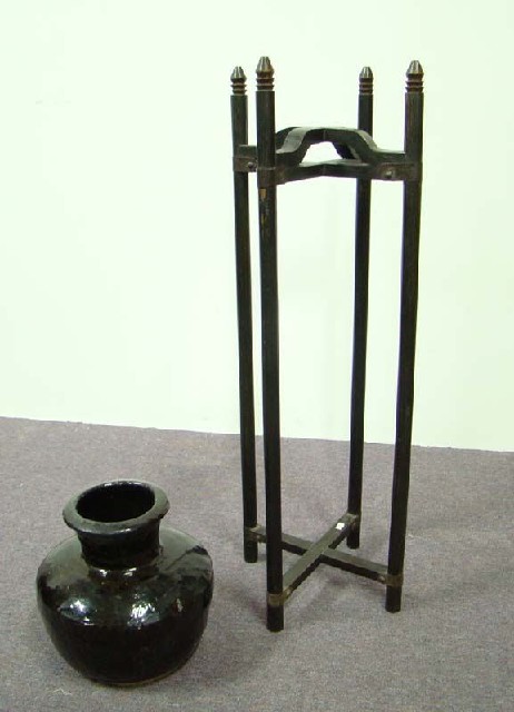 陶罐带架|stand
