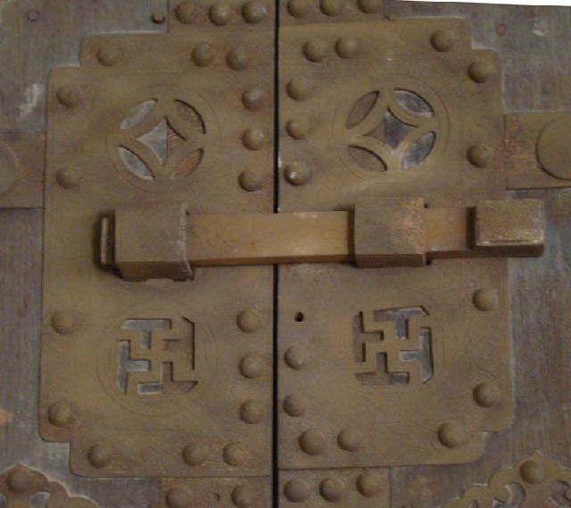 铁门|Iron gate