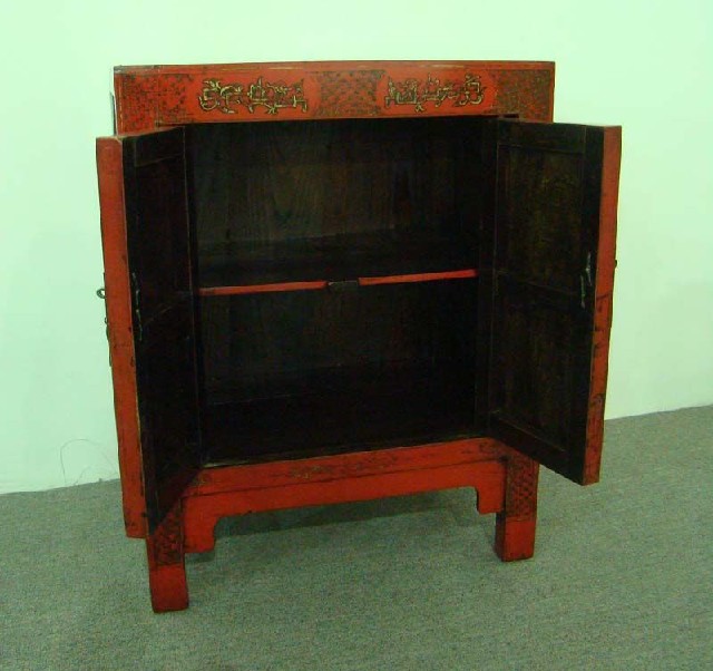 红描金二门柜高碑店|red depicting a color chest with two gates