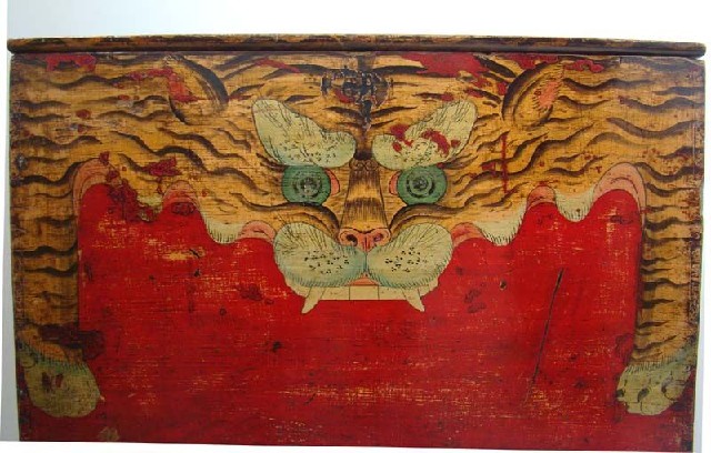 虎头座箱|seat trunk of tiger painting