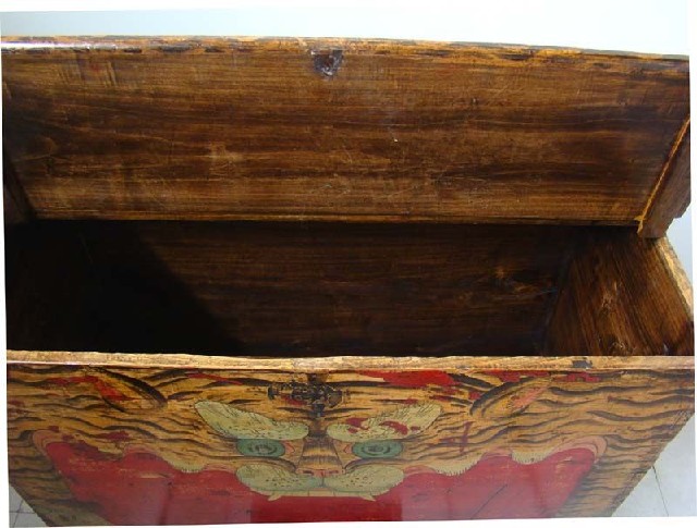 虎头座箱|seat trunk of tiger painting