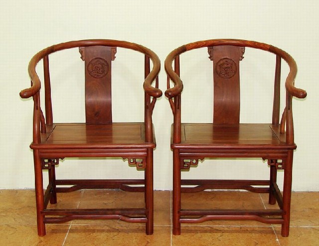 圈椅带几|Round-backed armchair