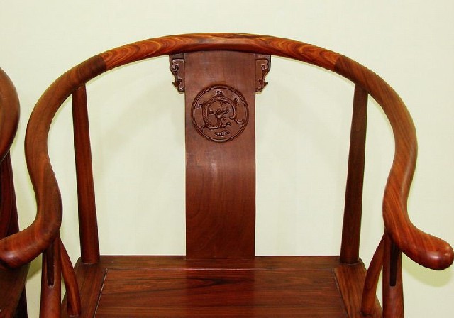 圈椅带几|Round-backed armchair