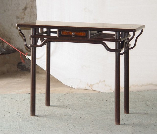 单抽桌|long table