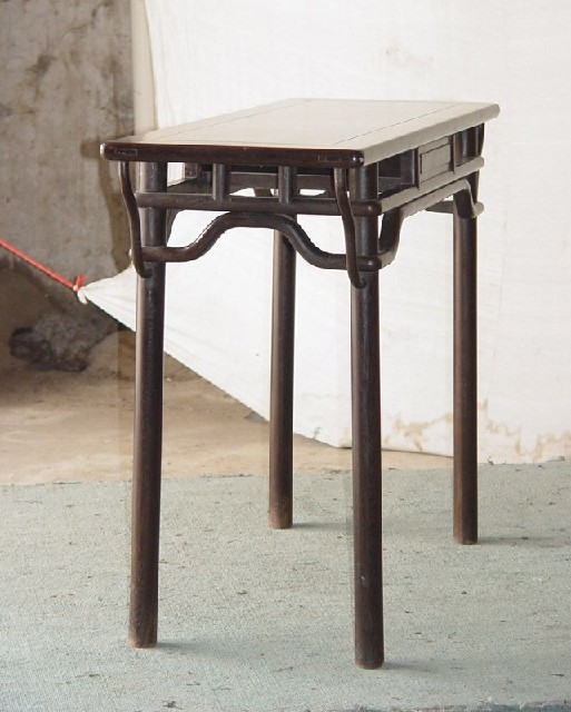 单抽桌|long table