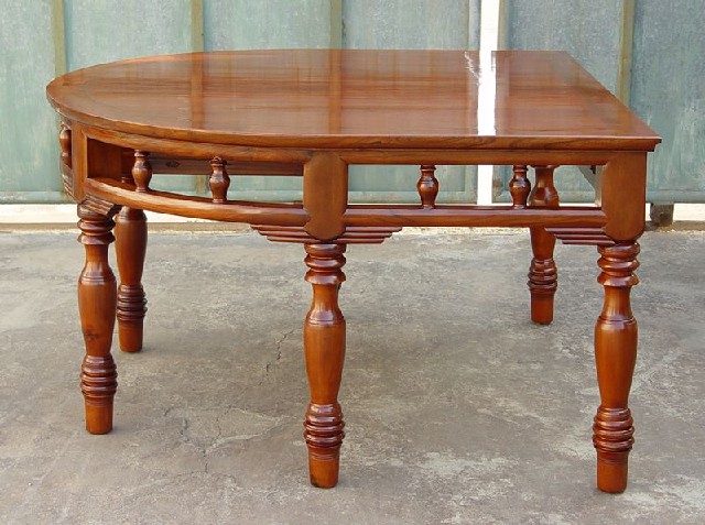 圆会议桌|table