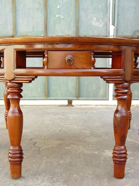 圆会议桌|table