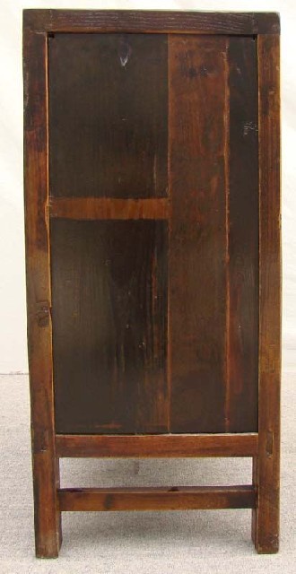 黑描彩小柜|Black color depiction of the small chest