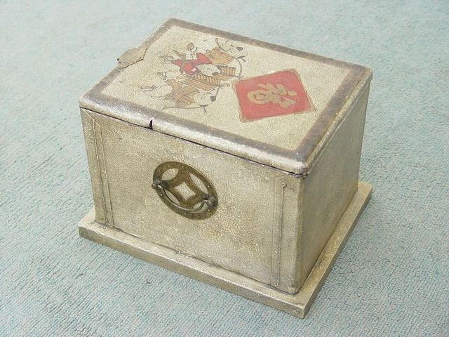 梳妆盒工厂|Gold-painted/gilt mirrored trunk