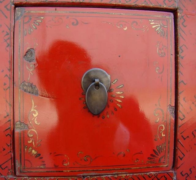 二抽四门描金柜工厂|depicts the color cabinet with two drawers and four gates