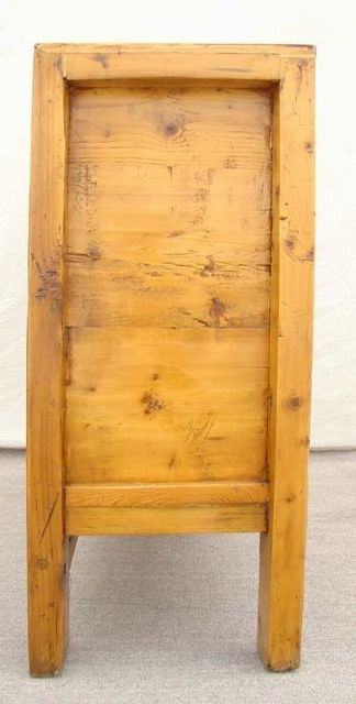 描彩二门柜|Color-painted cabinet w/ 2 doors