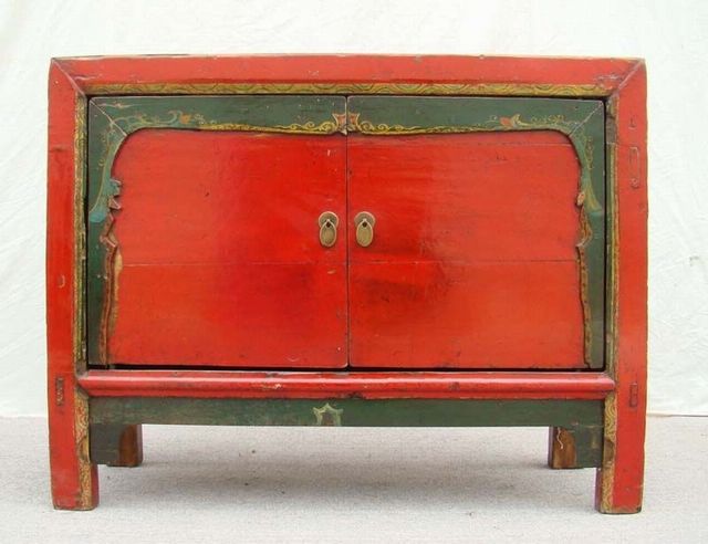 红二门小柜|Red-lacquered small cabinet