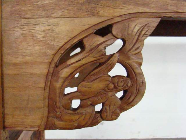 雕花翘头条几|carving stand