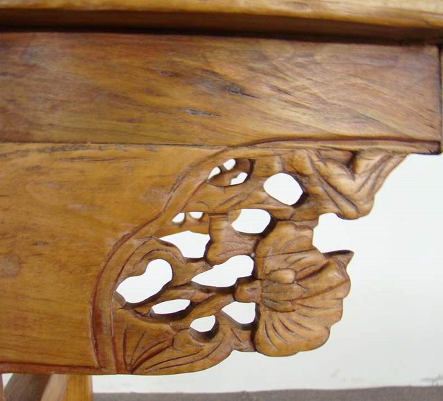 雕花翘头条几|carving stand