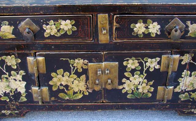 描彩二抽二门地柜|painted cabinet