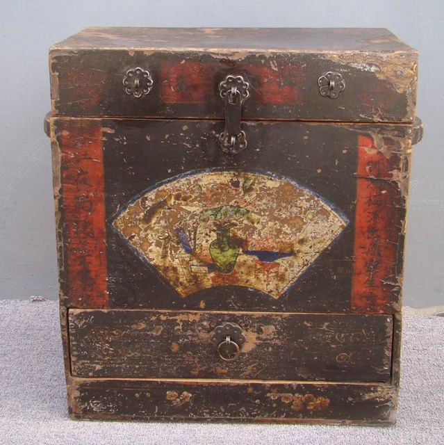 描彩小货箱|painted trunk