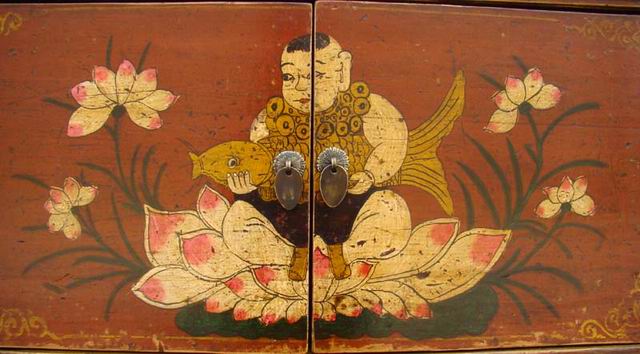 描彩三抽二门柜|painted cabinet