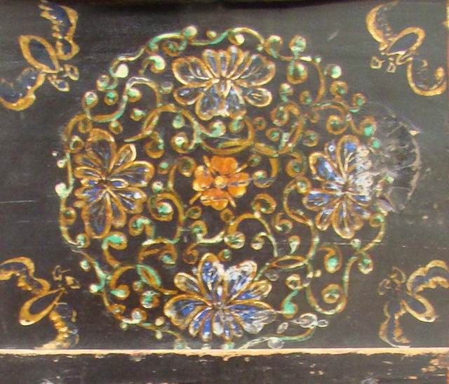 描彩小货箱|painted trunk