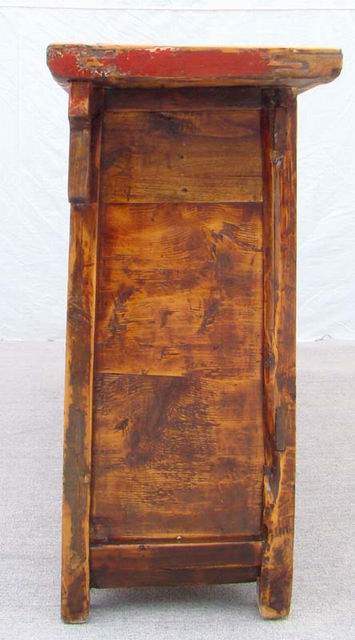描彩三抽三门柜|painted cabinet