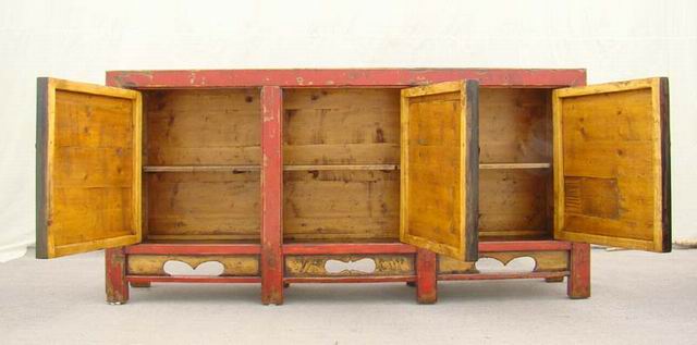 描彩三门柜|Color-painted low cabinet