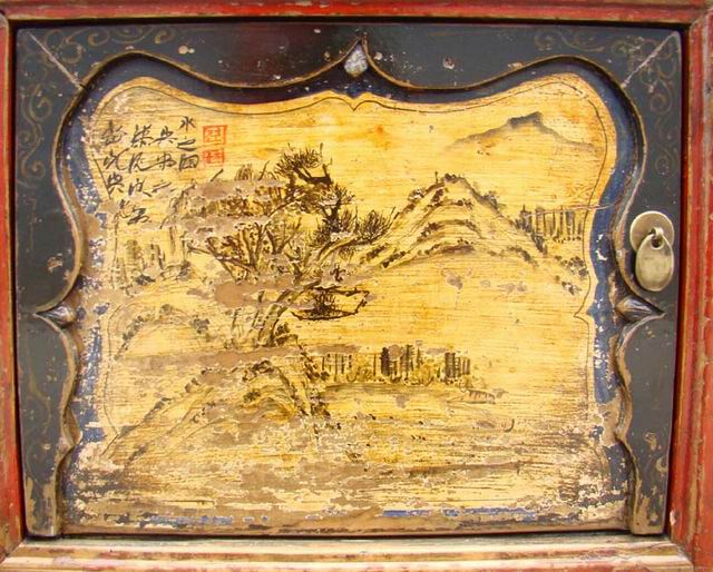 描彩三门柜|Color-painted low cabinet