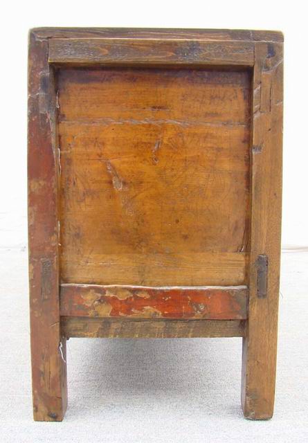 描彩三门柜|Color-painted low cabinet