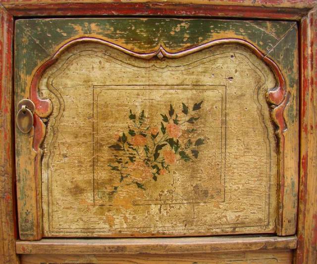 描彩三门连体|painted cabinet