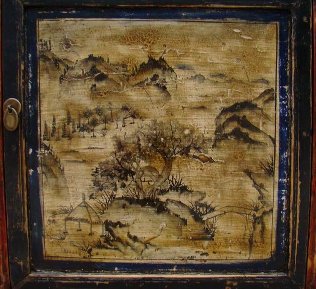 描彩三抽三门柜|Color-painted low cabinet