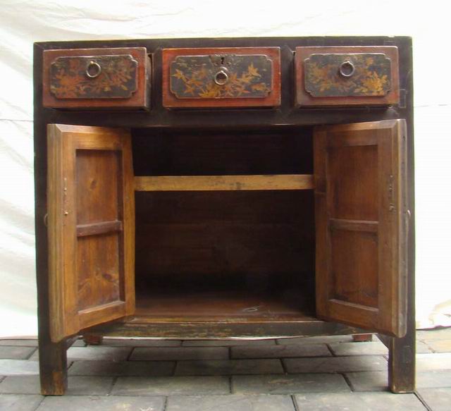 描彩三抽二门柜工厂|painted cabinet