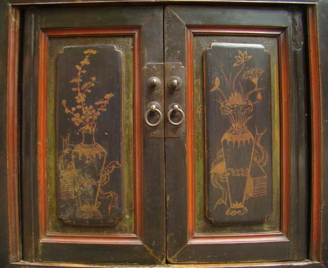 描彩三抽二门柜工厂|painted cabinet