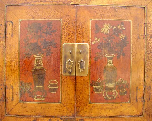 描彩四门柜工厂|Color-painted low cabinet