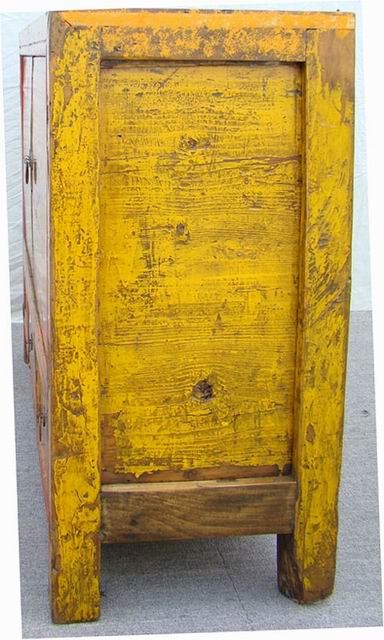 描彩三抽二门柜|painted cabinet