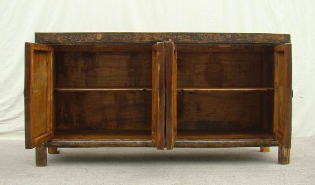 描彩四门柜|painted lower cabinet