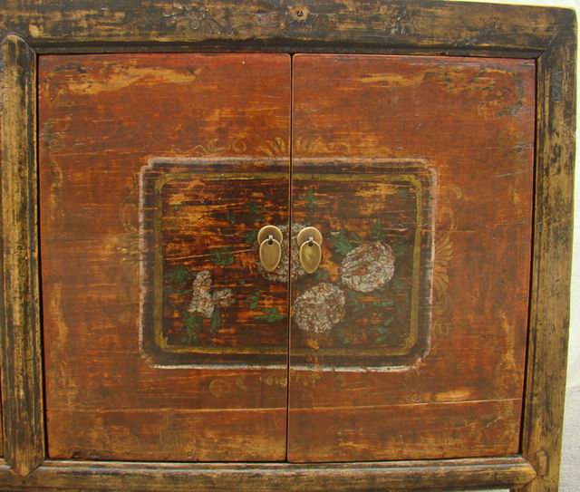 描彩四门柜|painted lower cabinet