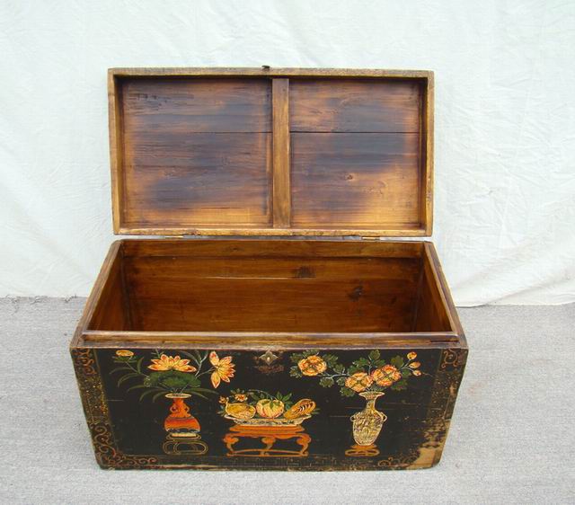 描彩箱工厂|painted trunk