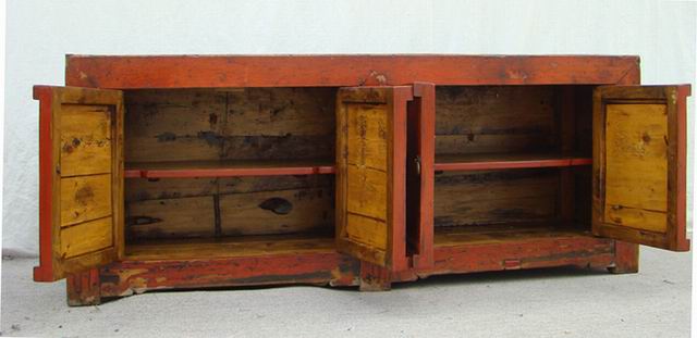 描彩四门地柜|Color-painted low cabinet