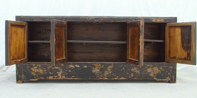 黑四门描彩柜|Color-painted low cabinet