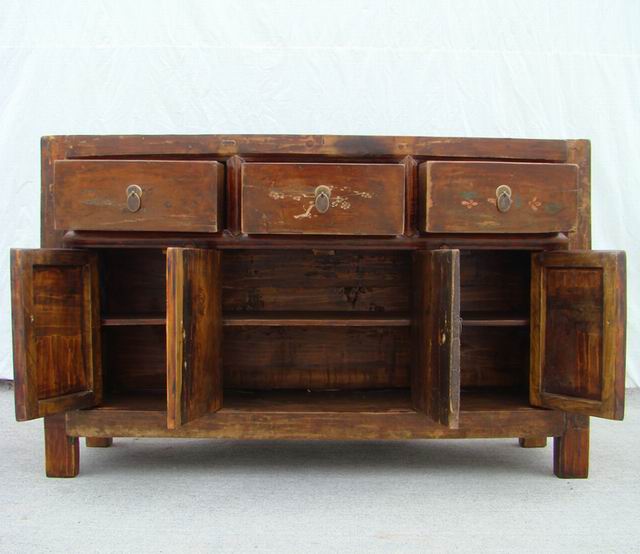 描彩三抽四门柜|painted lower cabinet