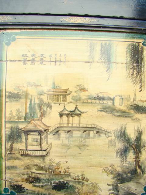三门描彩柜|Color-painted low cabinet