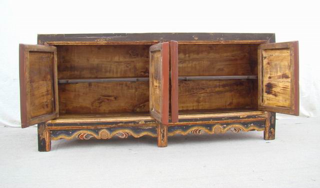 四门描彩柜|Color-painted low cabinet