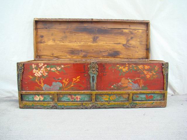 描彩箱工厂|painted trunk
