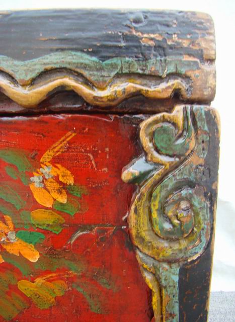 描彩箱工厂|painted trunk